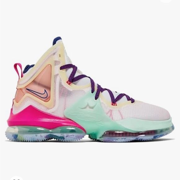 Nike Other - Nike LeBron XIX 19 Valentines Day Love Letter DH8459-900 Men's Size 8.5 / 42